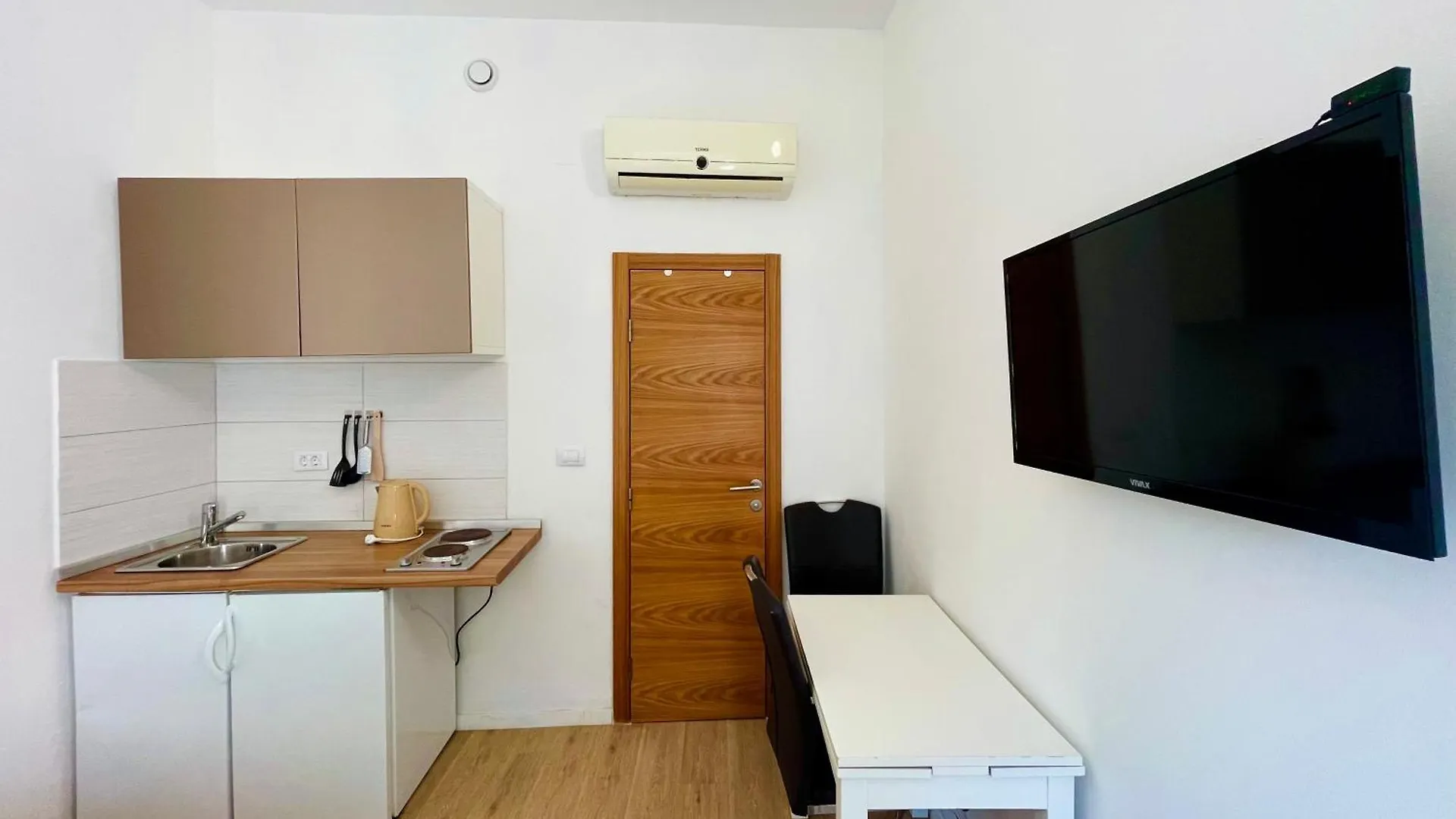 The Rise Studio Apartments PUY