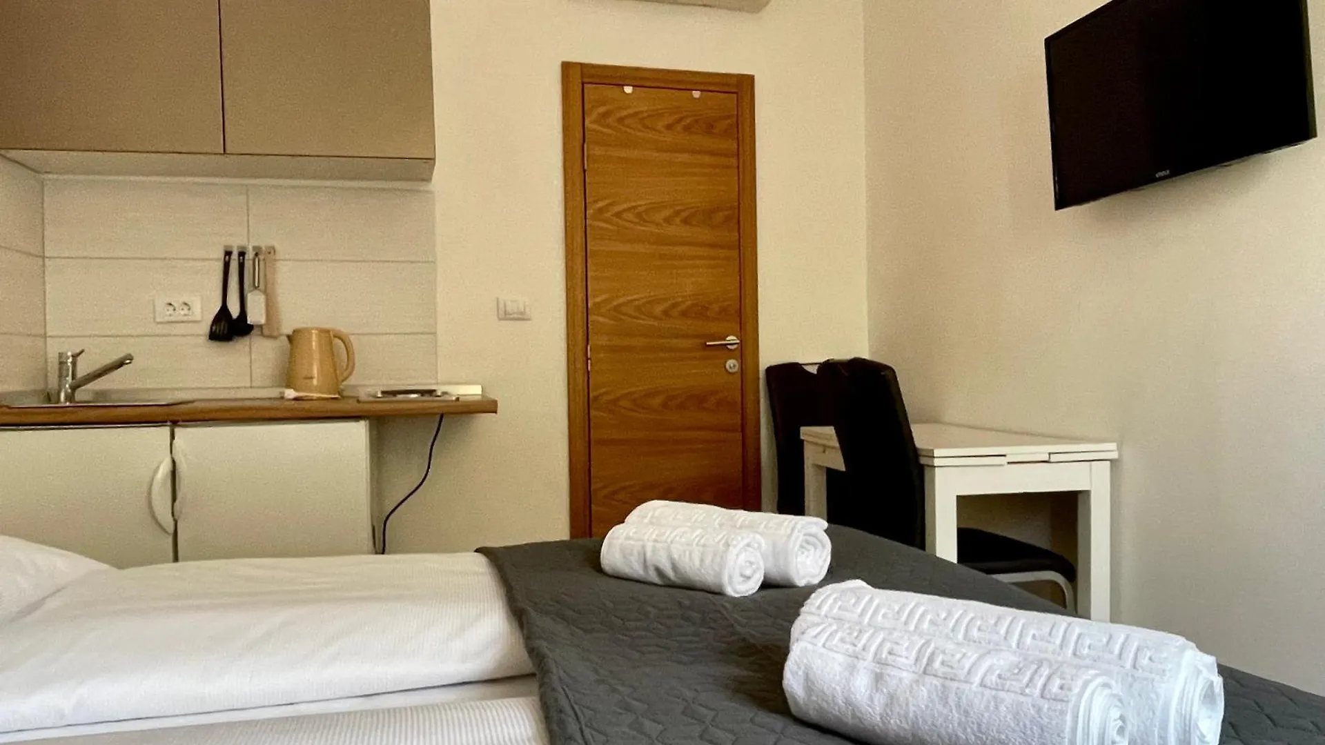 The Rise Studio Apartments Pula